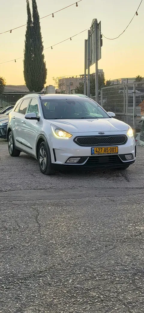كيا NIRO HYBRID EX 2019 — صورة 1 من 5